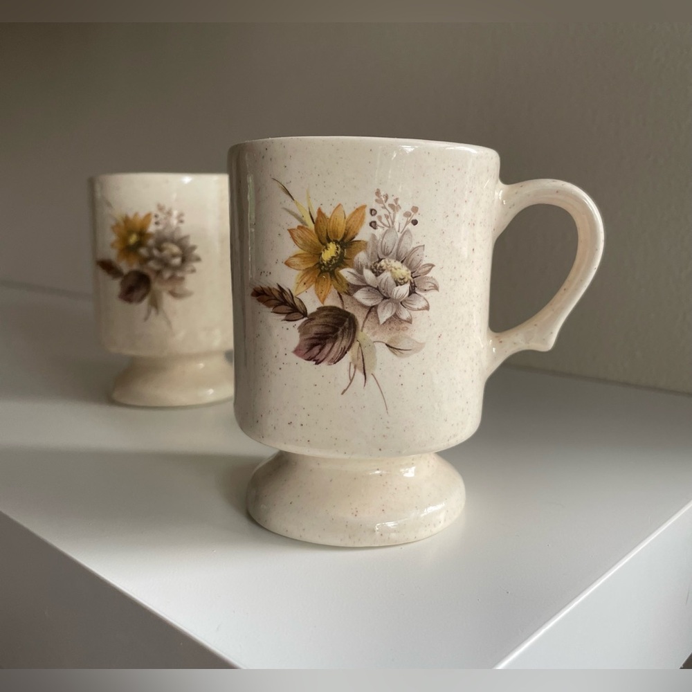 Floral Cream Ceramic Mug Set